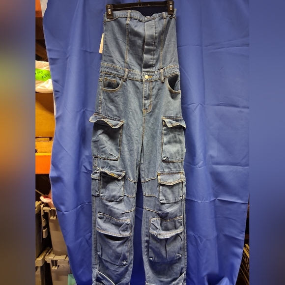 NWT Womens Loragal Denim Strapless Cargo Jumpsuit - Picture 4 of 10